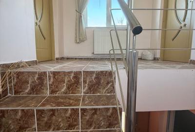 Casă individuală cu 3 camere în Pielești