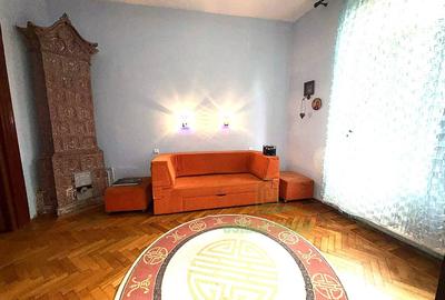 Apartament in vila, 4 camere, intrare separata, curte proprie, vizavi de Parcul - 2