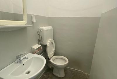 Închiriez apartament cu 3 camere în zona Complexului Studentesc - 6