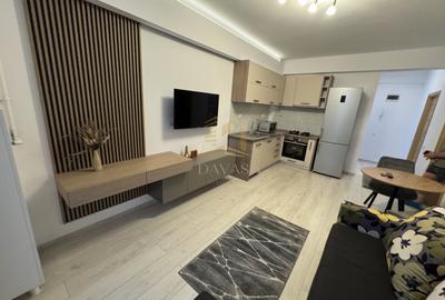 Apartament cu 2 camere semidecomandat, mobilat în Semicentral