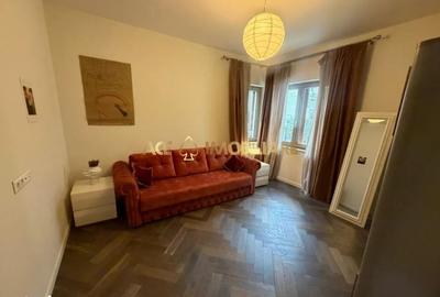 Apartament cu 3 camere semidecomandat, mobilat în Aviatorilor