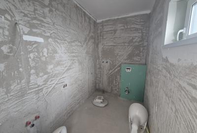 Apartament penthouse 4 camere, teresa 61 mp, Arad, comision 0 - 9