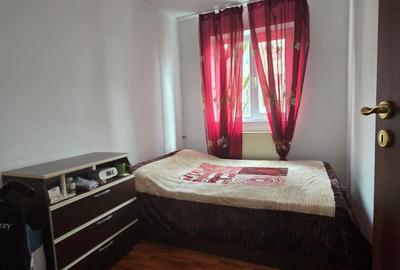 Închiriere apartament 3camere, etaj 1 , micro 5 Târgoviște - 5