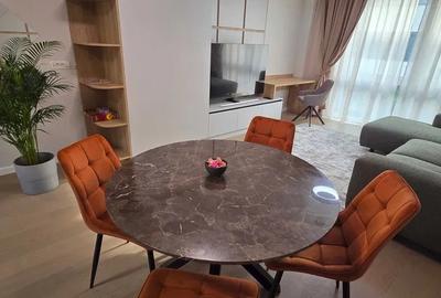 Apartament cu 3 camere semidecomandat, mobilat în Pipera