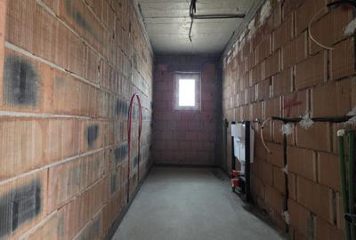 Vilă individuală în Tunari – 5 camere, curte privată - 14