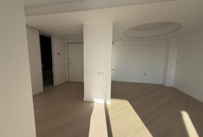 Apartament cu 3 camere semidecomandat, mobilat în Pipera