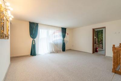 Casa de inchiriat - Gruia - 8 camere - 0 % COMISION - 4