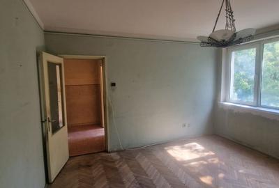 Se vinde in Nord apartament 3 camere etaj 1/9,pret 69000 euro negociabil. - 3