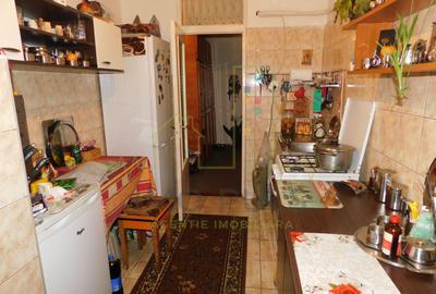 Centrala Proprie. Decomandat. Dambovita. 2 Balcoane - 9