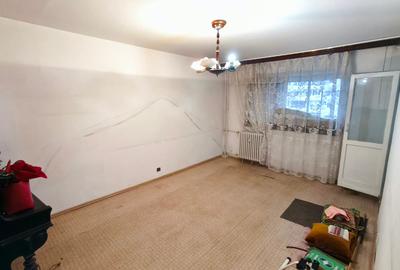 Apartament cu 2 camere decomandat în Cantacuzino