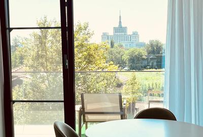 Apartament cu 2 camere decomandat în P-ta Presei Libere