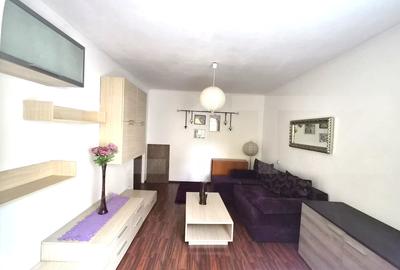 Apartament cu 2 camere decomandat, mobilat în Tractorul