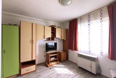 Garsoniera de vanzare etaj  1 - 4