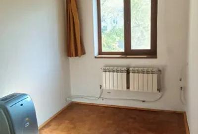 Numar camere: 3  Localizare:  Zona Bd. N. Balcescu –  Jud. Buzau  Etaj: 3 din 4 - 6