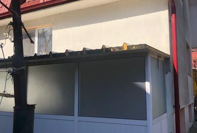 Casă cu 5 camere în Lazu