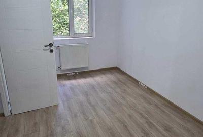 Renovat Etaj Intermediar zona Sagului - 1