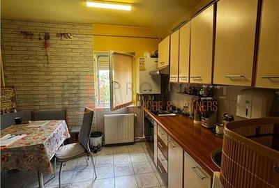 Apartament 2 camere confort  1 semidecomandat  zona Crang - 6
