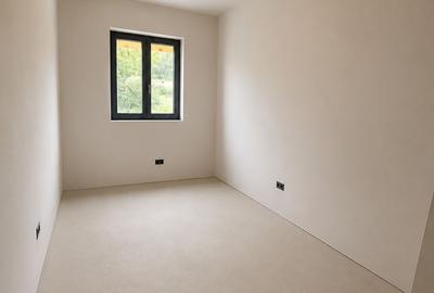 Casă individuală zona Schit |500 mp teren|3 dormitoare|demisol-125000E - 2