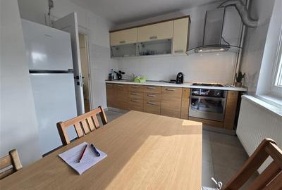 Brancoveanu-Metrou,apartament 2 camere,loc parcare - 17