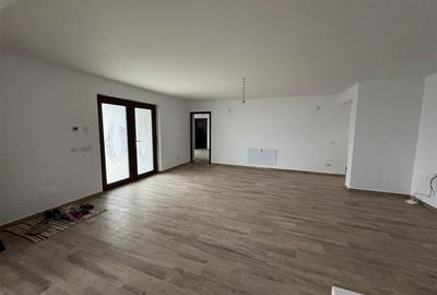 Vila deosebita Parter + Mansarda de vanzare in Odobesti - 16