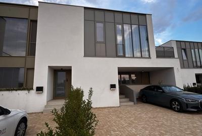 Casă individuală cu 4 camere în Tunari