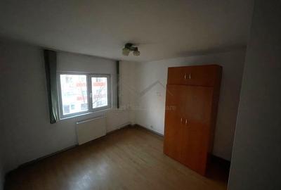 Apartament 3 camere dacia etajul 2 - 2