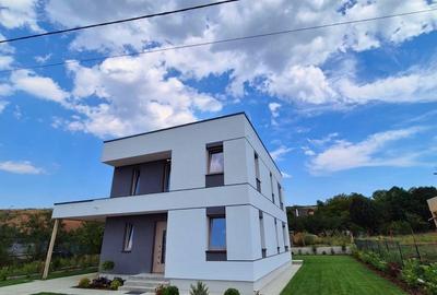 Casă individuală cu 5 camere în Borhanci
