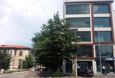Bulevardul Mamaia – Universitatea Ovidius- de inchiriat cladire birouri clasa A - 2