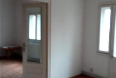 Casa 6 camere de inchiriat , activitate comerciala sau office , parcare, curte, - 8