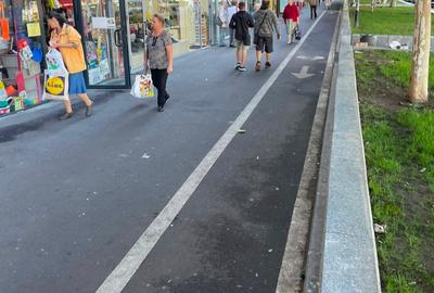 Inchiriez Spatiu Comercial 20 mp ,in piata Berceni sector 4 cu vad consacrat - 1