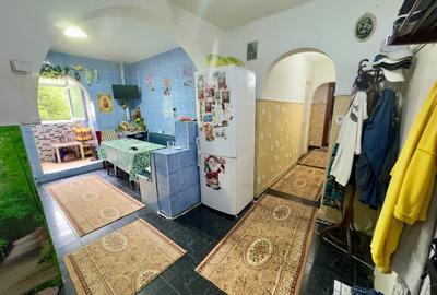 Apartament cu 3 camere decomandat în Gorjului