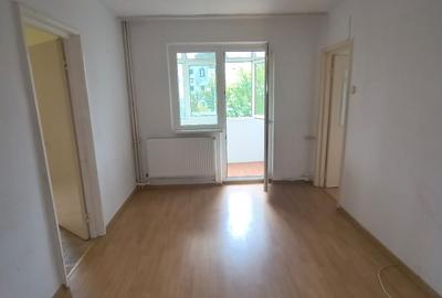 Apartament cu 2 camere nedecomandat în Alecu Russo