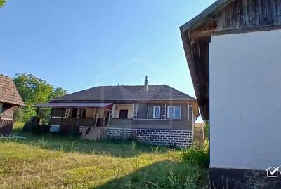 Casă individuală cu 3 camere în Iris