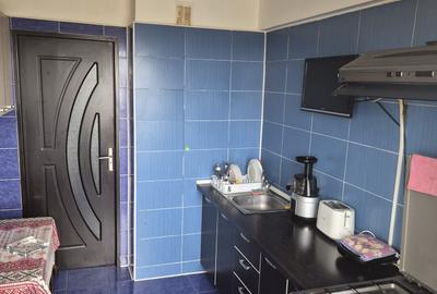 Se vinde in Malu Rosu ap decomandat,doua camere,et8/10,pret 64000 negociabil - 6