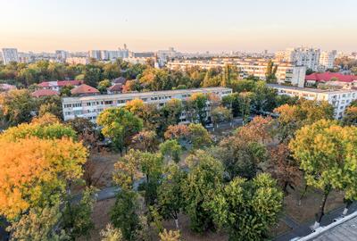 Eroii Revolutiei metrou, parc, gata de mutat, centrală proprie - 1