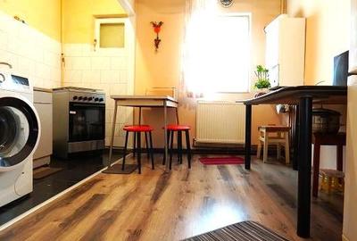 Apartament 3 camere decomandat – Etaj 2 4 – Zonă excelentă, aproape de - 9