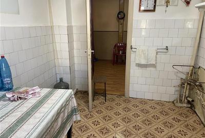 Apartament 3 camere Focsani ,zona centrala , 2 bai , decomandat , liber - 6