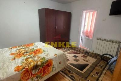 De închiriat apartament 4 camere decomandat - 6