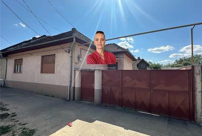 Casă individuală cu 6 camere în Est