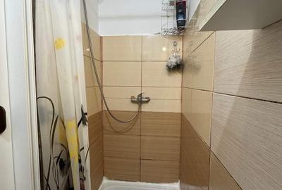 Se închiriază garsoniera , Bulevardul Poitiers 2 , are 20 mp, etajul 2/4 - 4