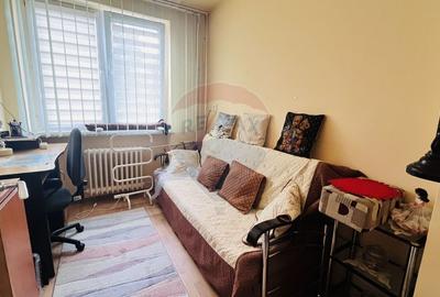 Apartament cu 2 camere de vânzare în zona Rogerius - 7