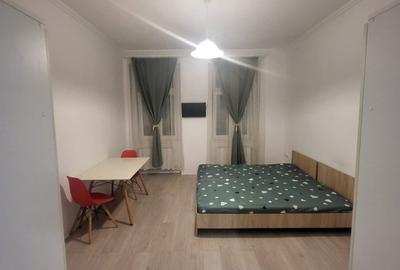 Garsonieră decomandată, mobilată în Complex Studențesc