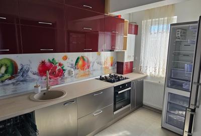 Apartament cu 3 camere decomandat în Militari