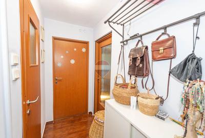 Apartament cu 3 camere, de vanzare,  58,3 mp, parter, in zona Titan - 10