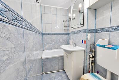 Apartament cu 2 camere, decomandat, Micro 21, etajul 2 – La cheie! - 6