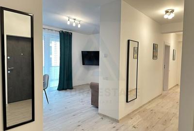 Apartament modern 3 camere 101 mp 2 bai lift terasa si parcare Central - 1