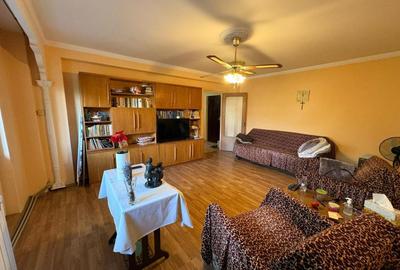 Apartament cu 3 camere în Militari