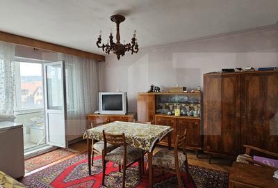 Apartament cu 4 camere decomandat, mobilat în Simeria