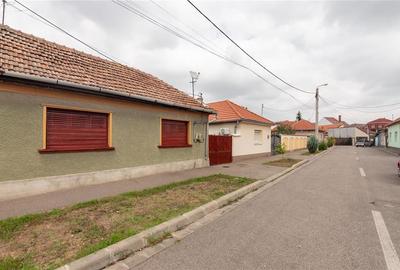 RECO Casa renovabila cu teren de 620 mp in Cantemir - 1