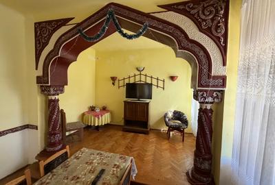 Vilă istorică de vânzare  Castel Aura Buzescu Bușteni  str. Victoriei nr. 11 - 19